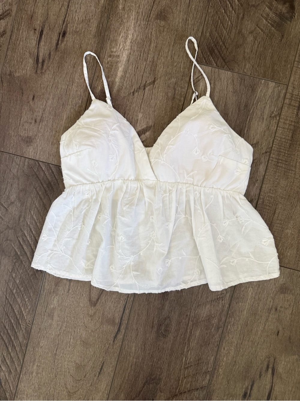 Hollister White Eyelet Peplum Cami Crop Top